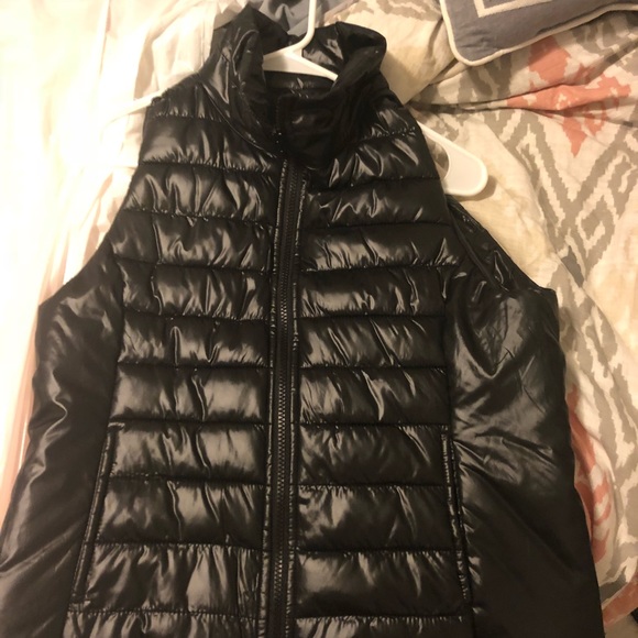 Vests - Picture 3 of 3